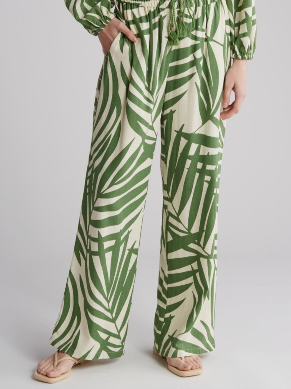 Green Leaf Print Wide-Leg Pants